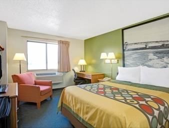 Super 8 By Wyndham Newport News/jefferson Ave. Hotel Newport News